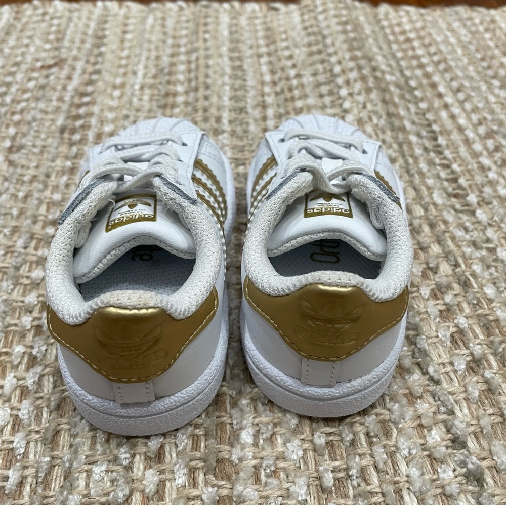 ADIDAS ORIGINALS SUPERSTAR I TODDLER US SIZE 4 K STYLE # B39401l